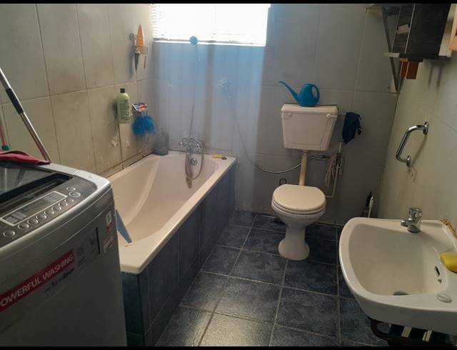2 BEDROOM HOUSE FOR SALE IN BO-DORP